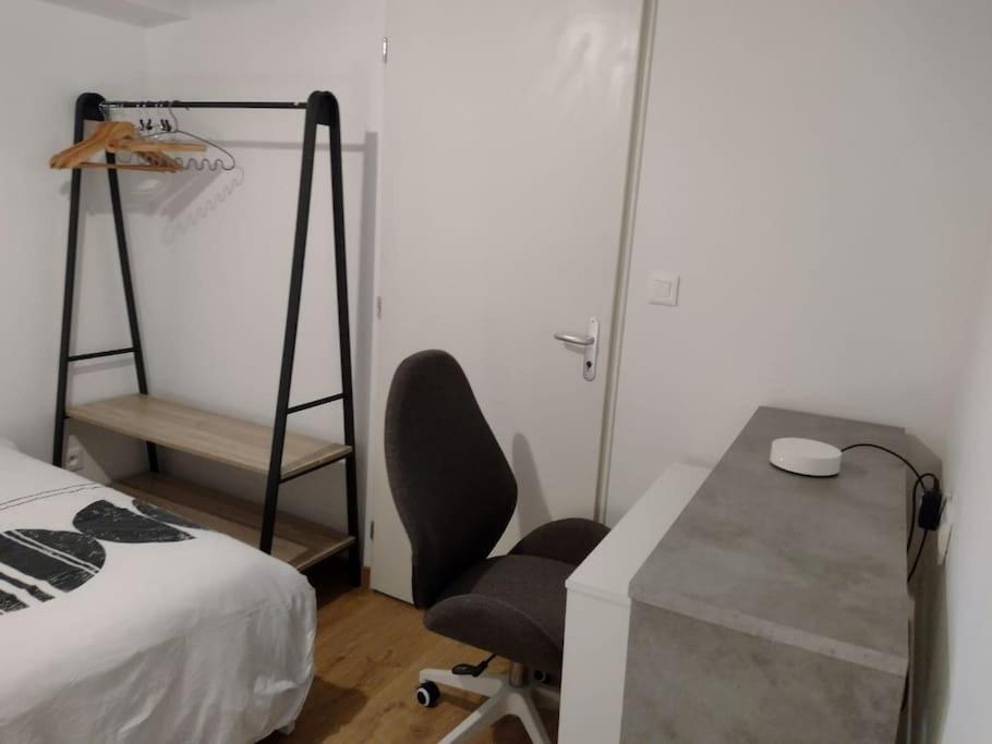 Cocooning 20m²/Garage-Box/24h/Le Mans Classic/GP/Oasis/Antarès/Parc des expositions Esterno foto